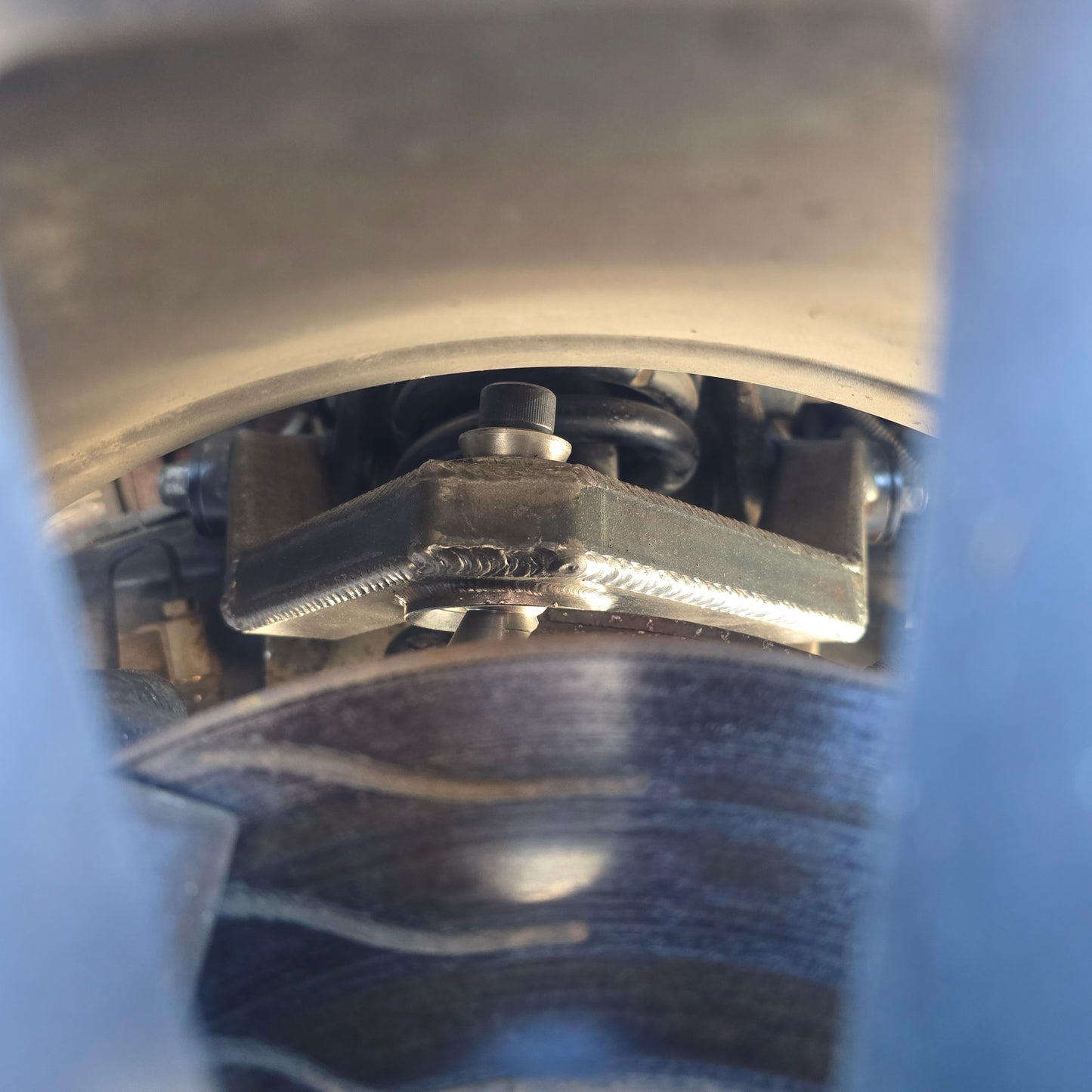 03+ Crown Victoria Heavy Duty Uniball Upper Control Arms