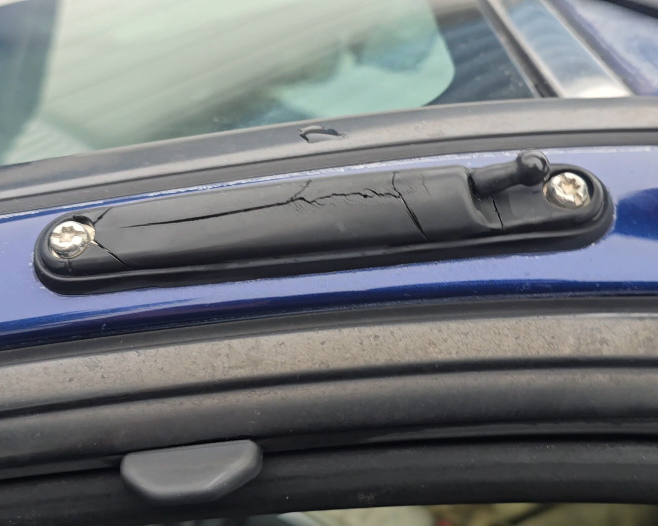 Impreza Antenna Delete Plate